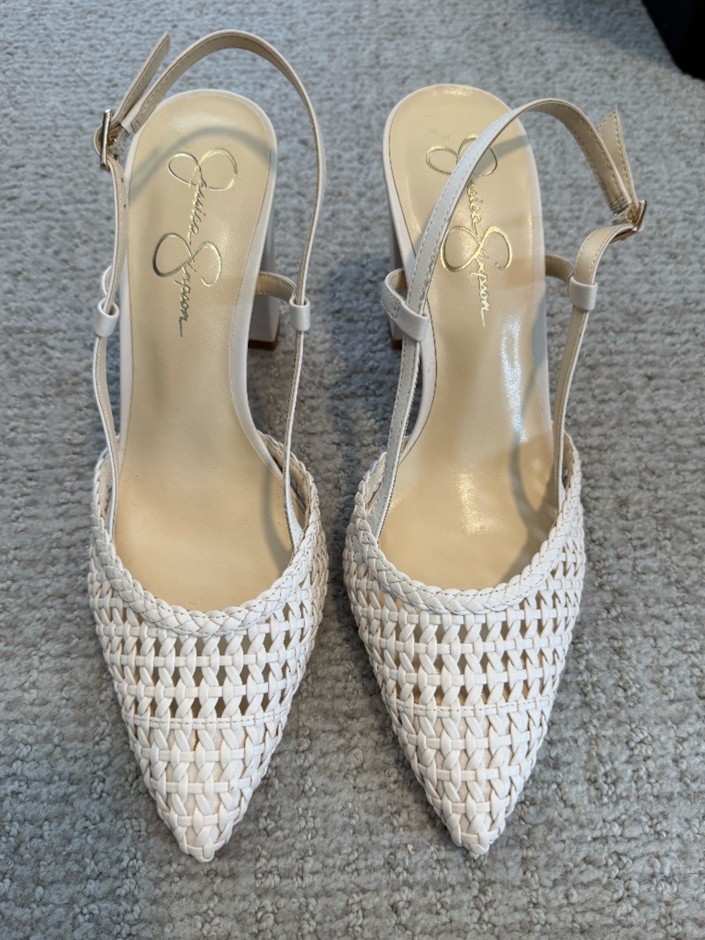 Jessica Simpson 9 Ivory Block Heel Naruto